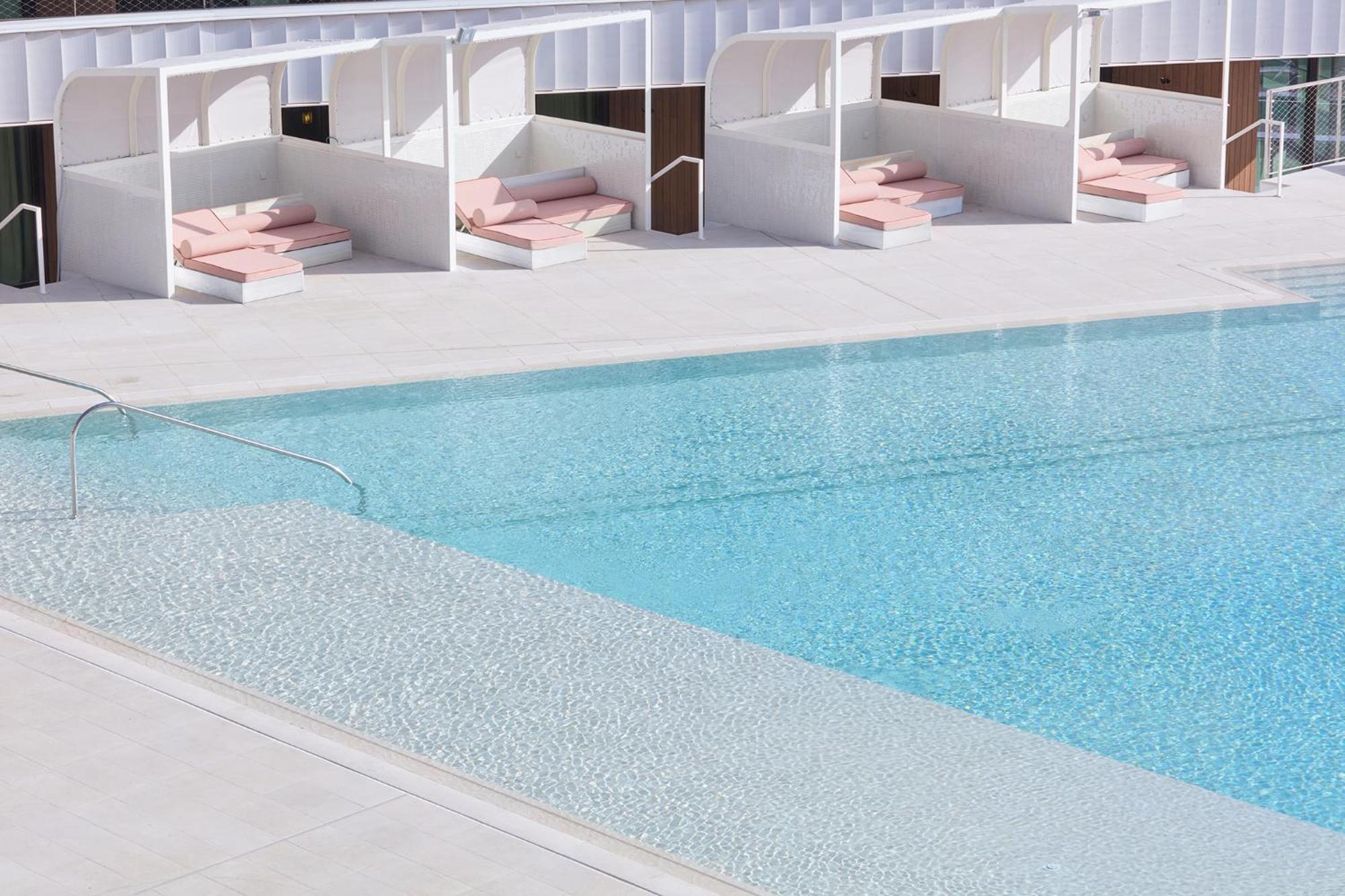 Sls Barcelona Hotel Badalona Exterior photo